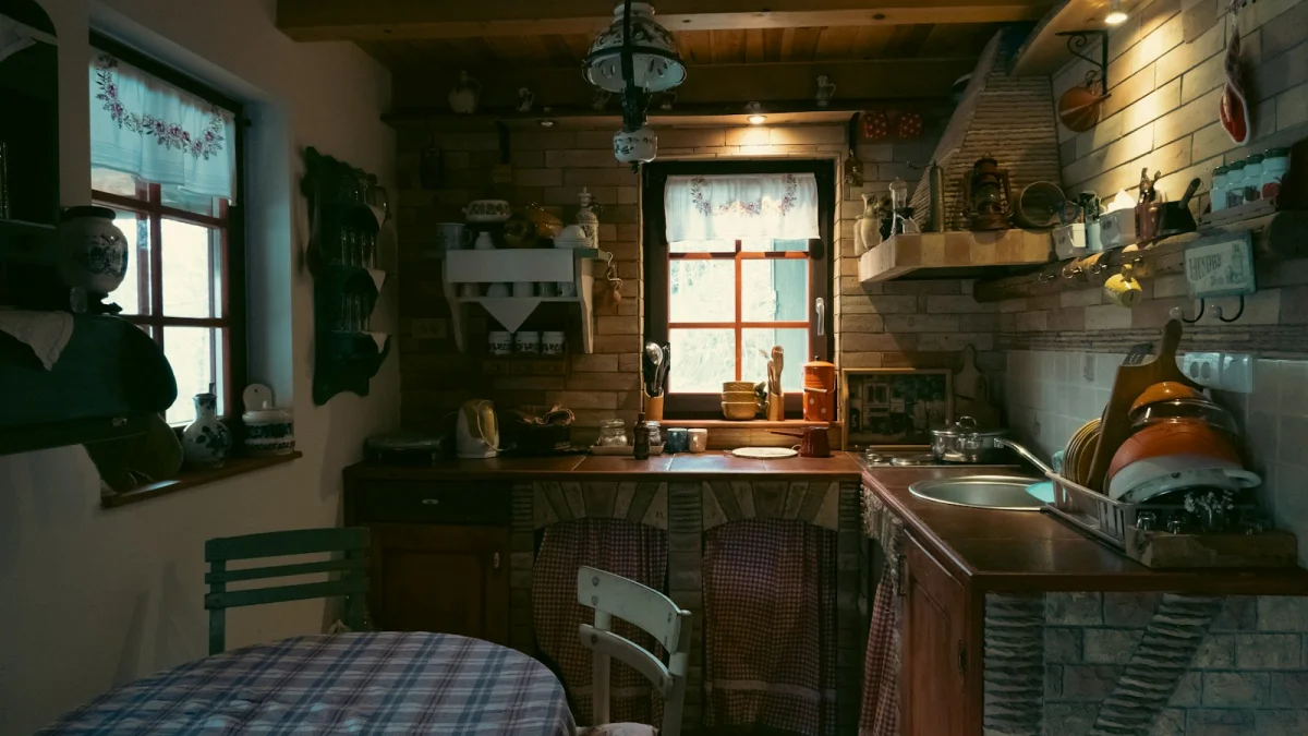 Snowdrift Cabin